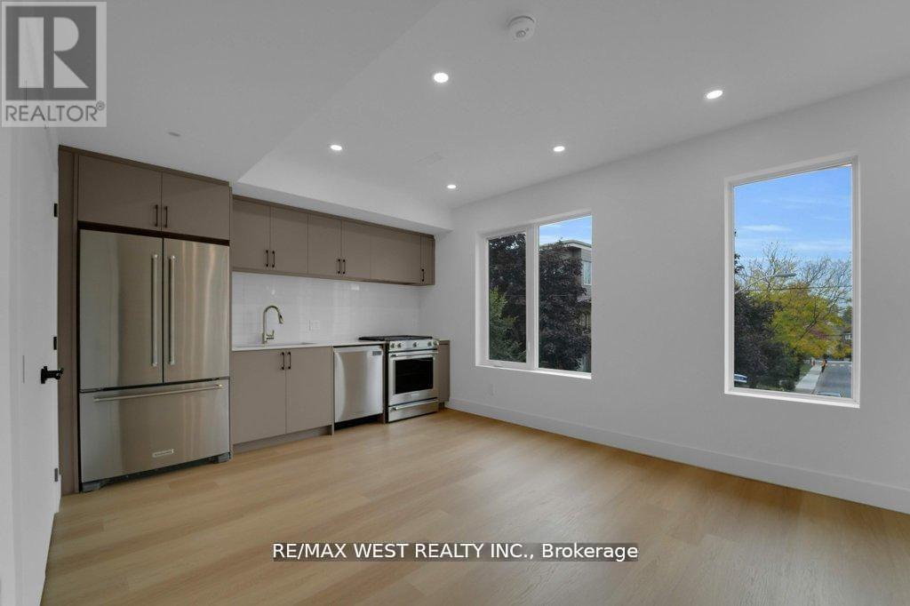 661 Winona Drive, Toronto (oakwood Village), Ontario