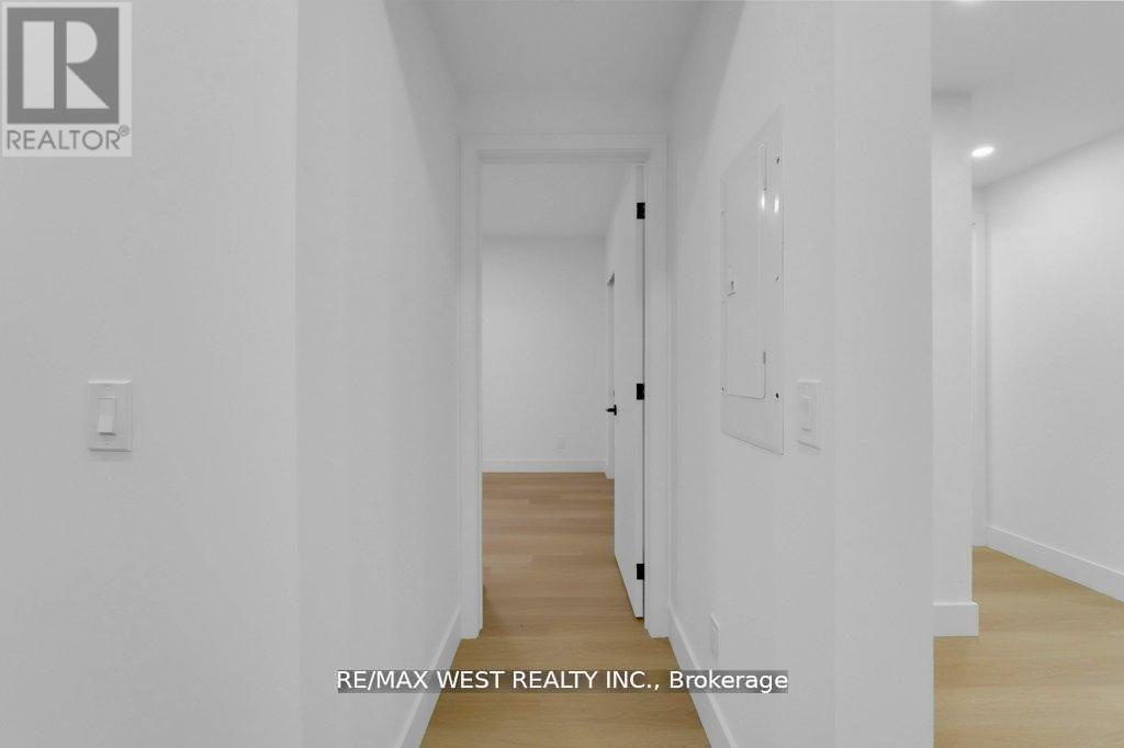 661 Winona Drive, Toronto (oakwood Village), Ontario