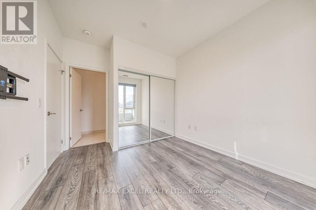 1009 - 225 Sumach Street, Toronto (regent Park), Ontario