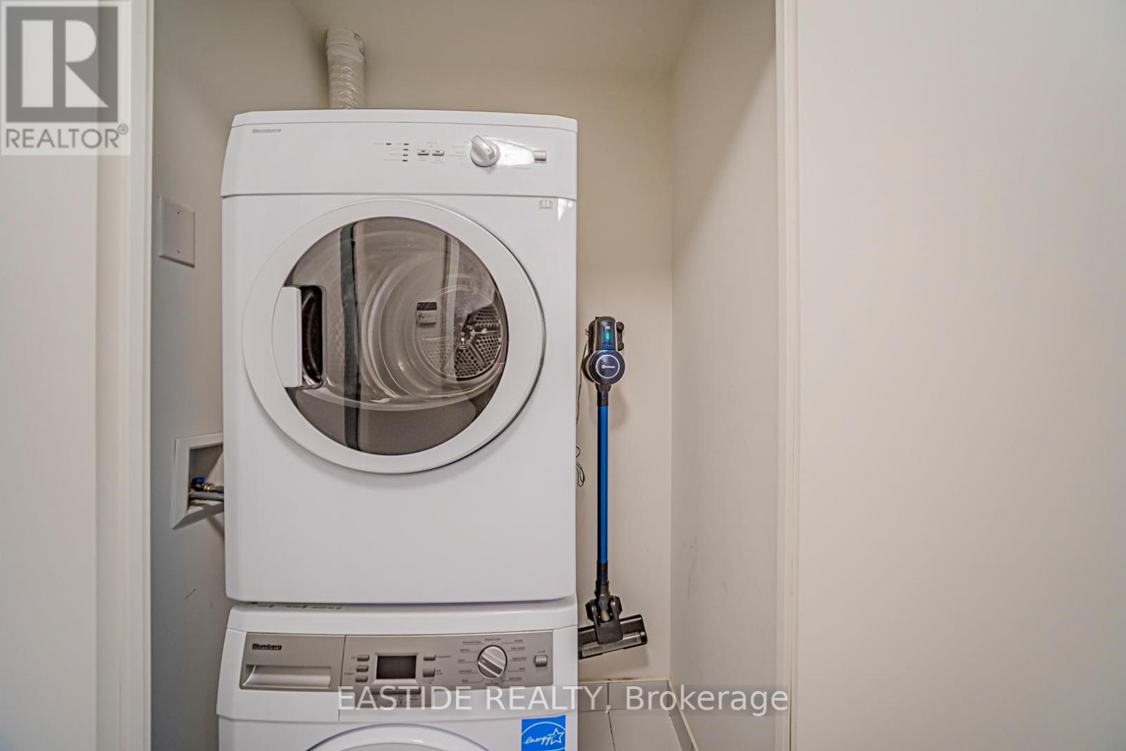 1502 - 30 Nelson Street, Toronto (waterfront Communities), Ontario