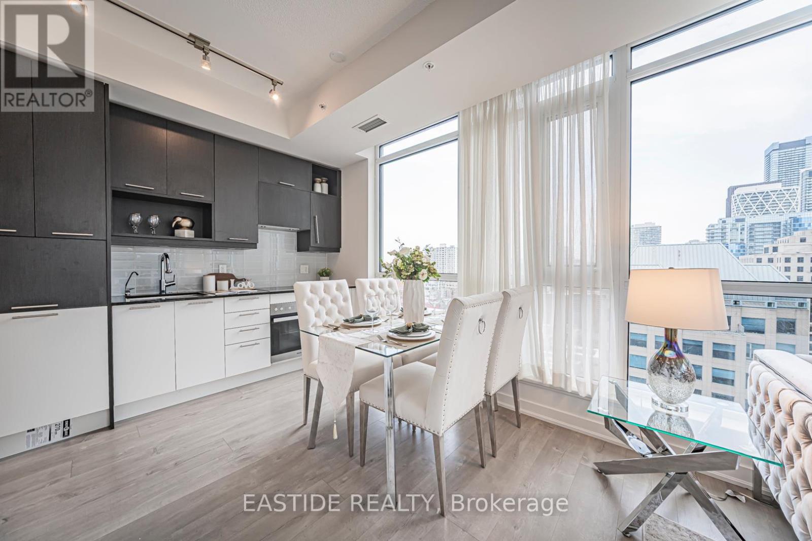 1502 - 30 Nelson Street, Toronto (waterfront Communities), Ontario