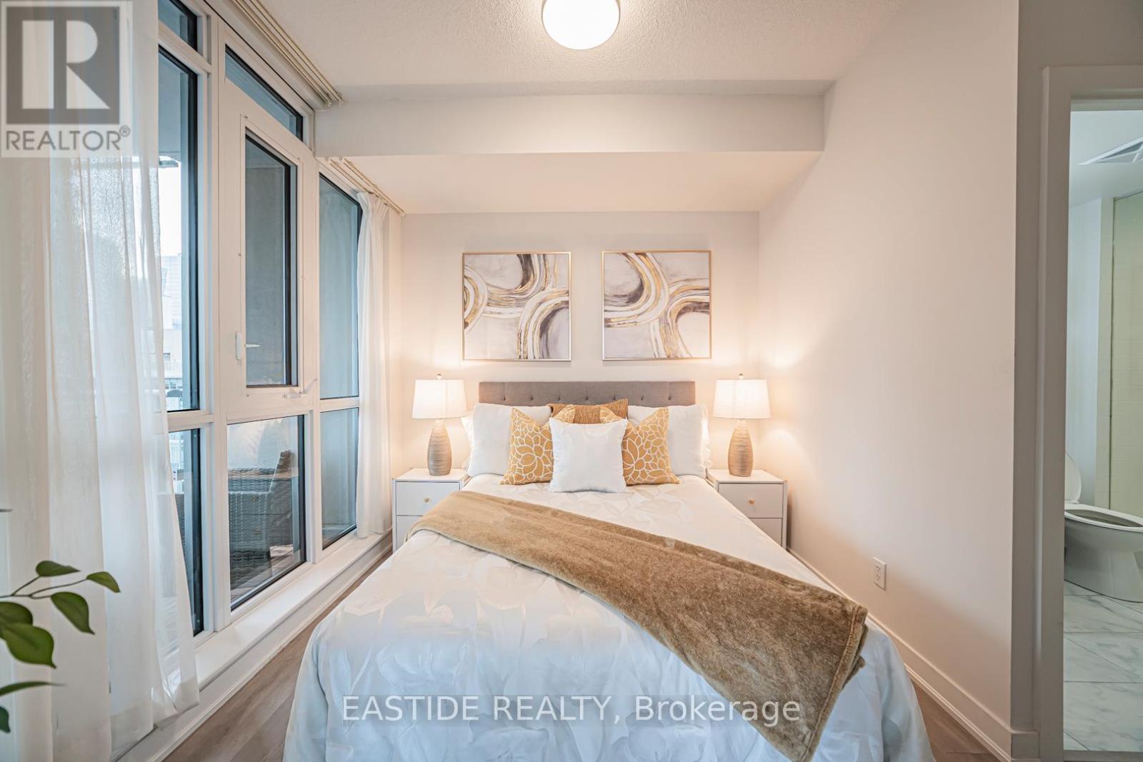 1502 - 30 Nelson Street, Toronto (waterfront Communities), Ontario