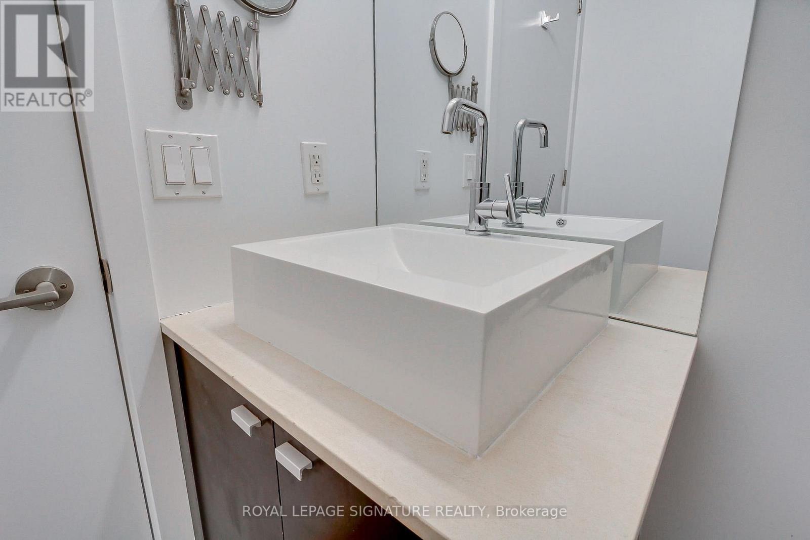 1511 - 103 The Queensway, Toronto (high Park-swansea), Ontario