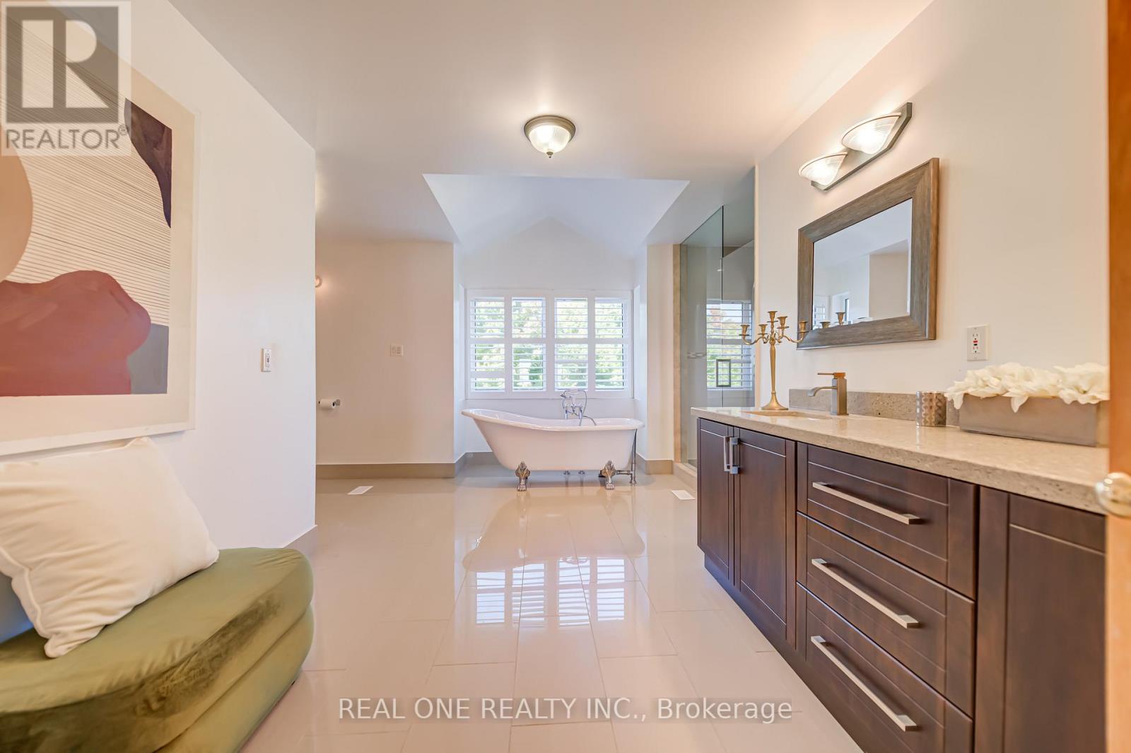 2477 Hornes Road, East Gwillimbury, Ontario