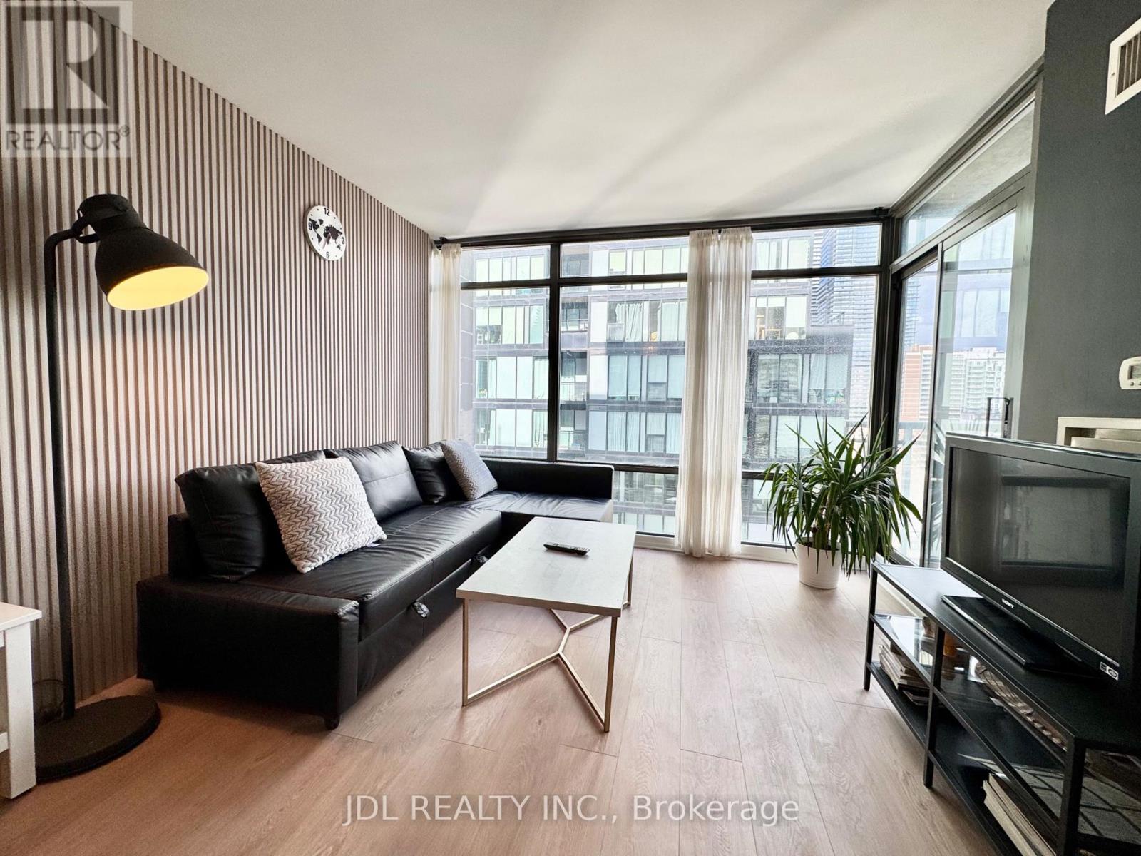 1607 - 22 Wellesley Street E, Toronto (church-yonge Corridor), Ontario