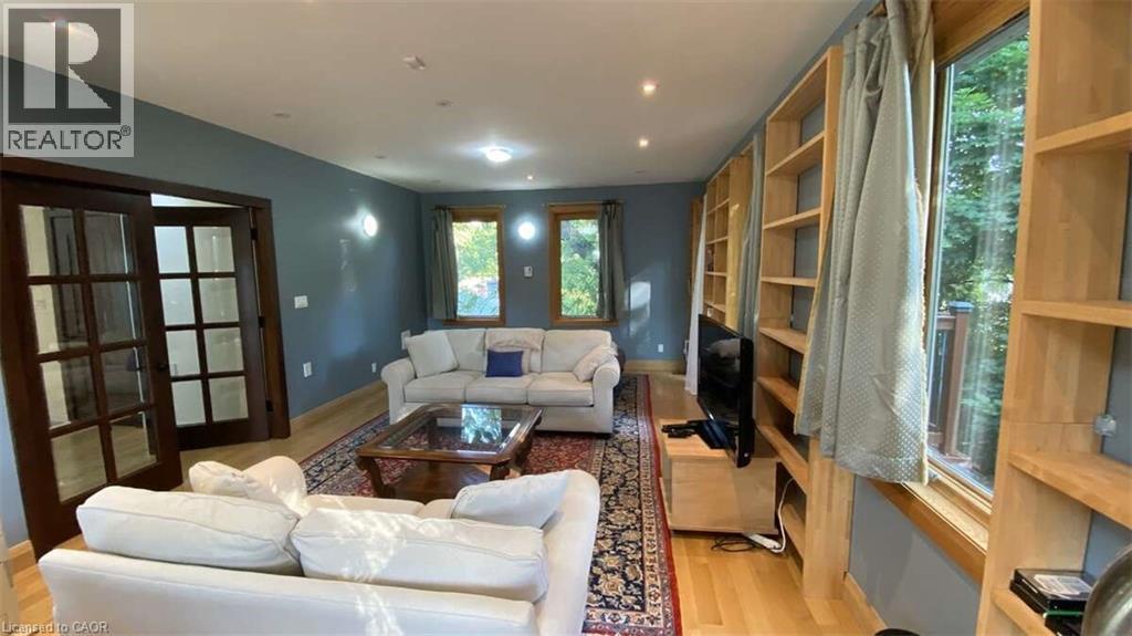 98 Burbank Drive, Toronto, Ontario