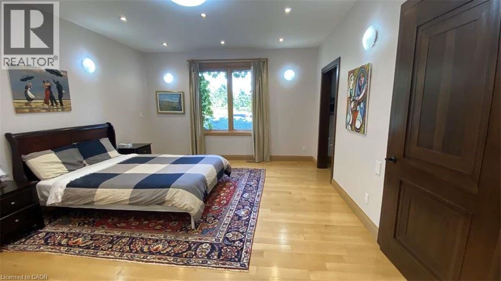 98 Burbank Drive, Toronto, Ontario