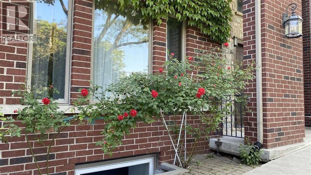 98 Burbank Drive, Toronto, Ontario