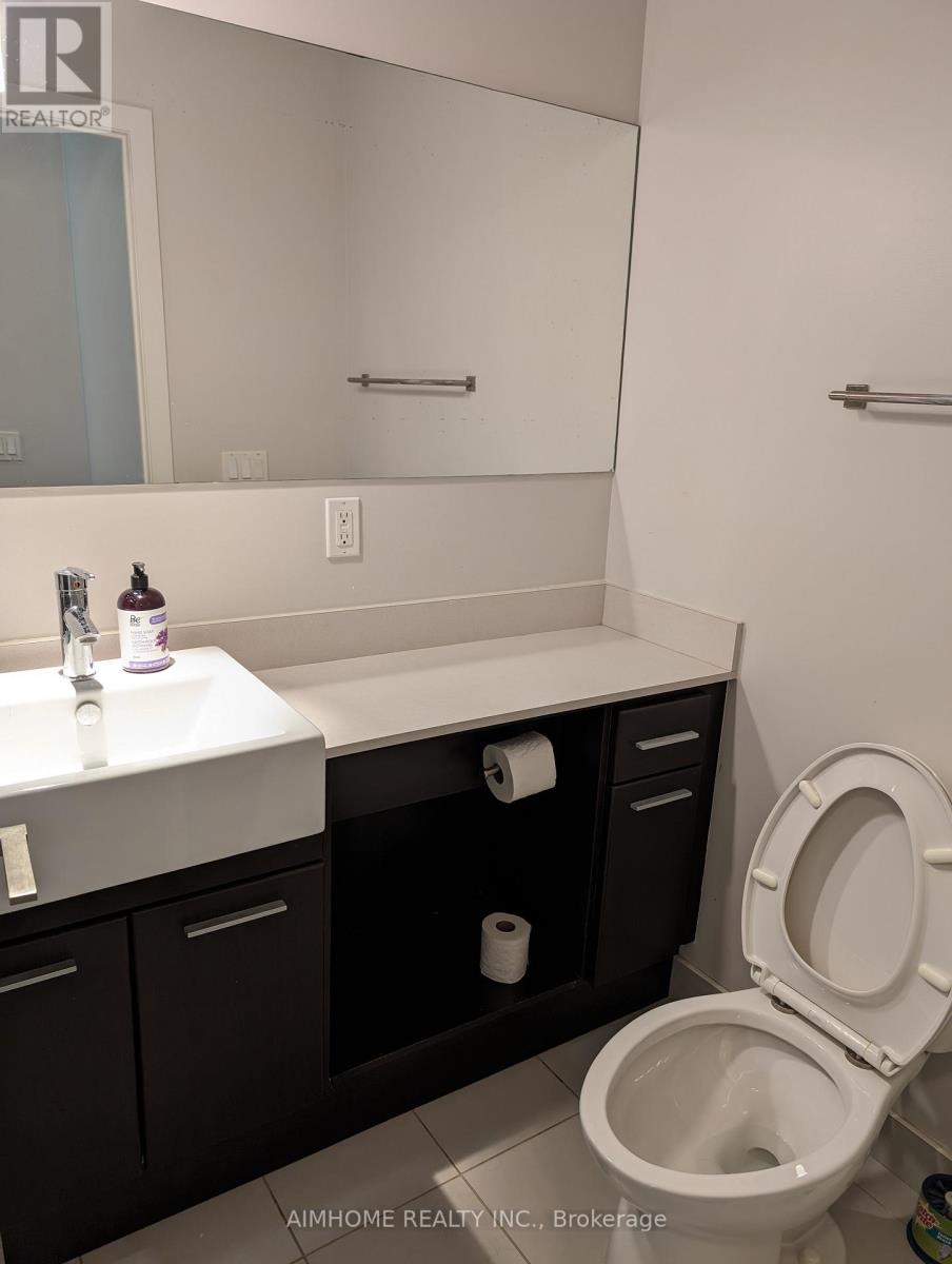 801 - 770 Bay Street, Toronto (bay Street Corridor), Ontario