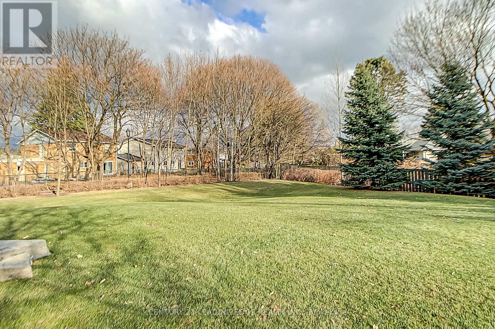 405 - 17 Ruddington Drive, Toronto (bayview Woods-steeles), Ontario