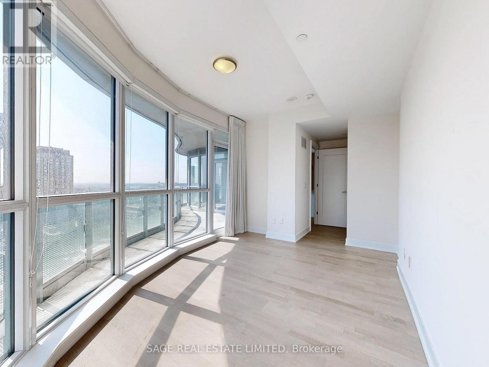 2102 - 88 Cumberland Street, Toronto (annex), Ontario