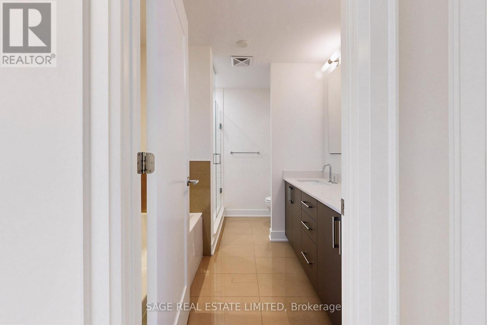 2102 - 88 Cumberland Street, Toronto (annex), Ontario