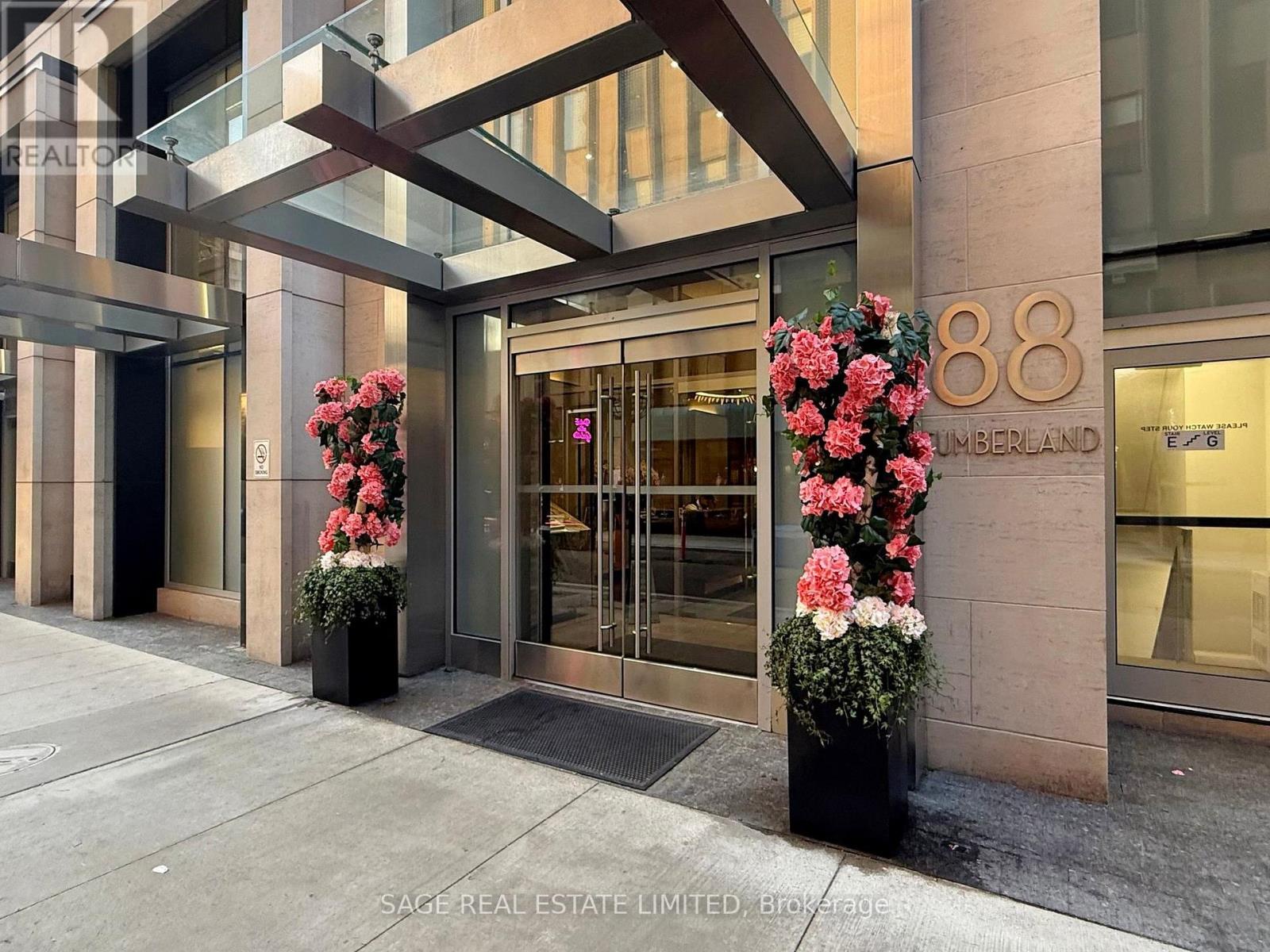 2102 - 88 Cumberland Street, Toronto (annex), Ontario