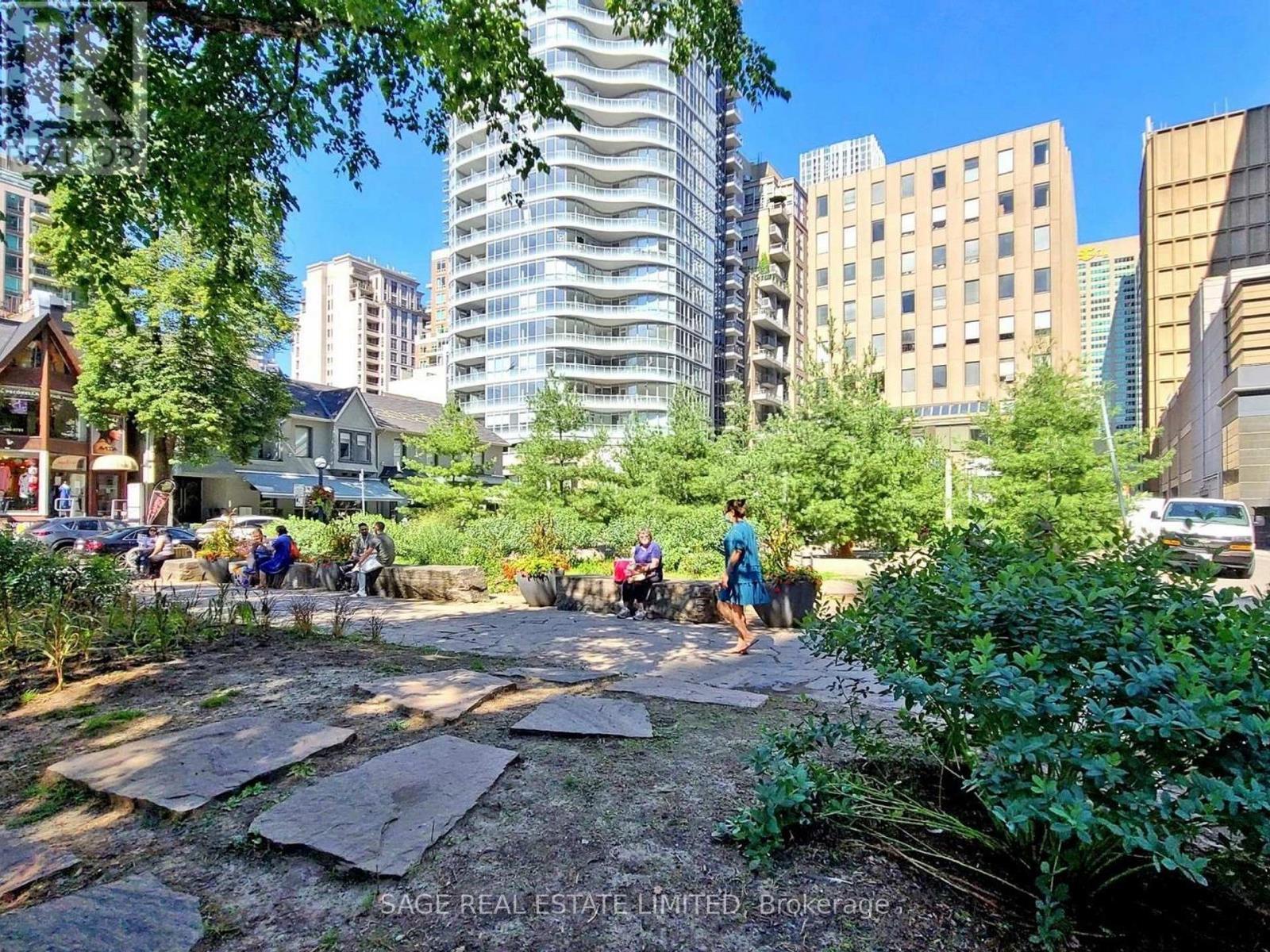 2102 - 88 Cumberland Street, Toronto (annex), Ontario