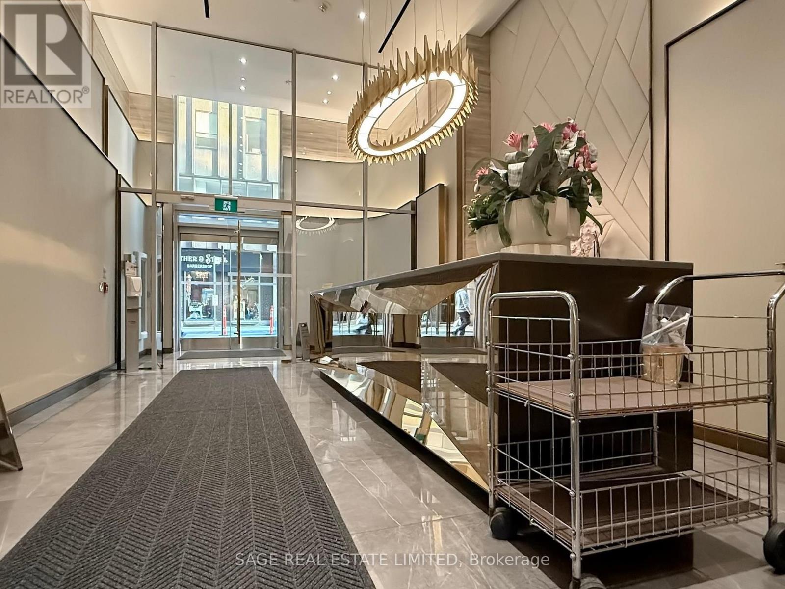 2102 - 88 Cumberland Street, Toronto (annex), Ontario