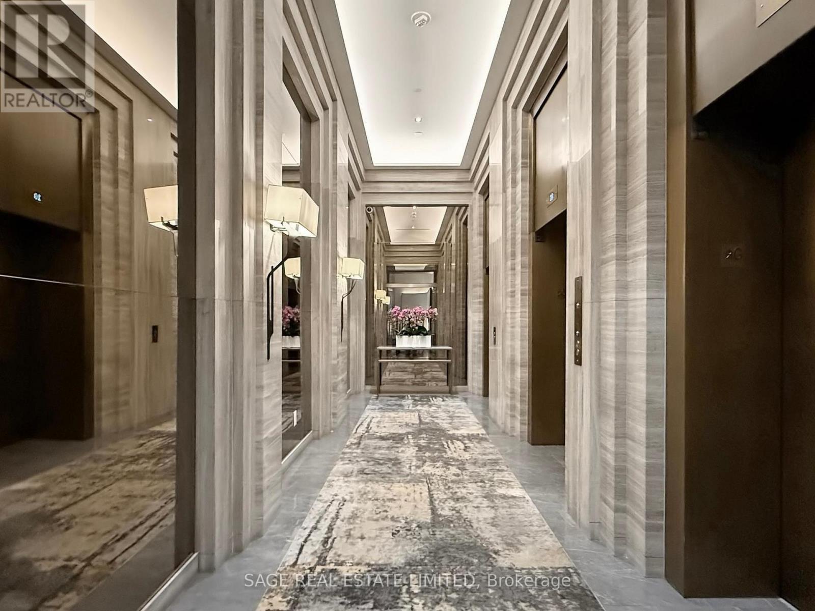 2102 - 88 Cumberland Street, Toronto (annex), Ontario