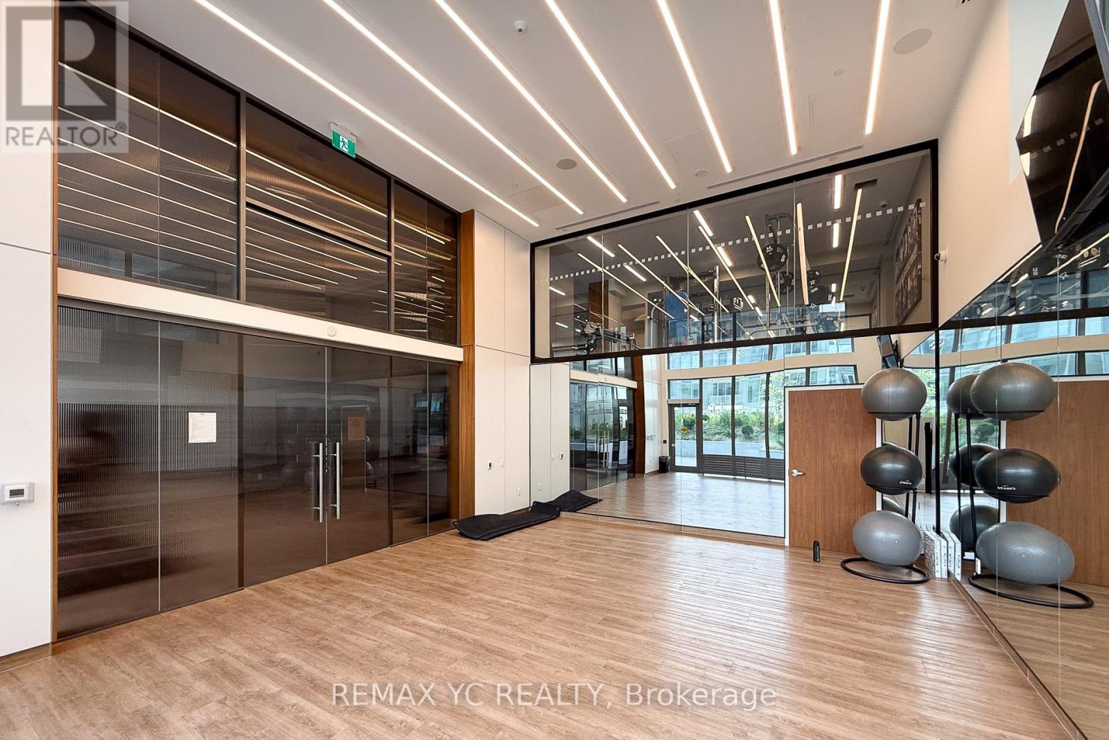 835 - 7 Golden Lion Heights N, Toronto (newtonbrook East), Ontario