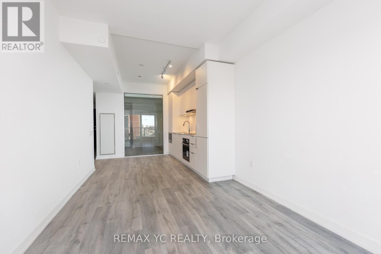 835 - 7 Golden Lion Heights N, Toronto (newtonbrook East), Ontario