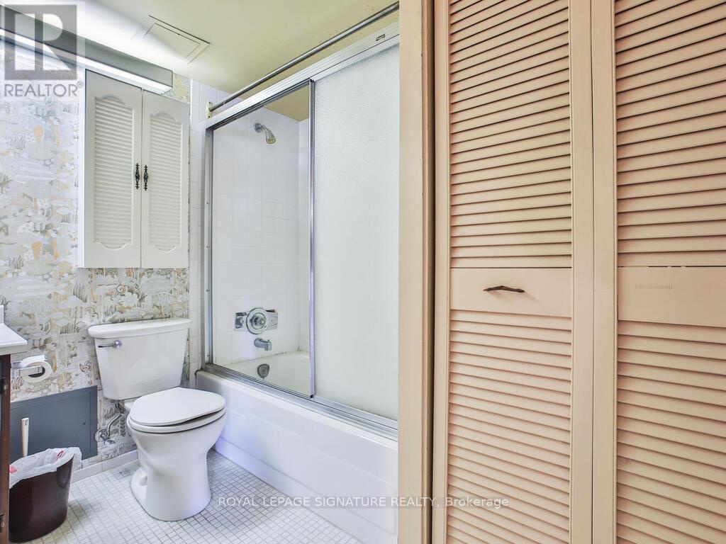 F19 - 288 Mill Road, Toronto (markland Wood), Ontario