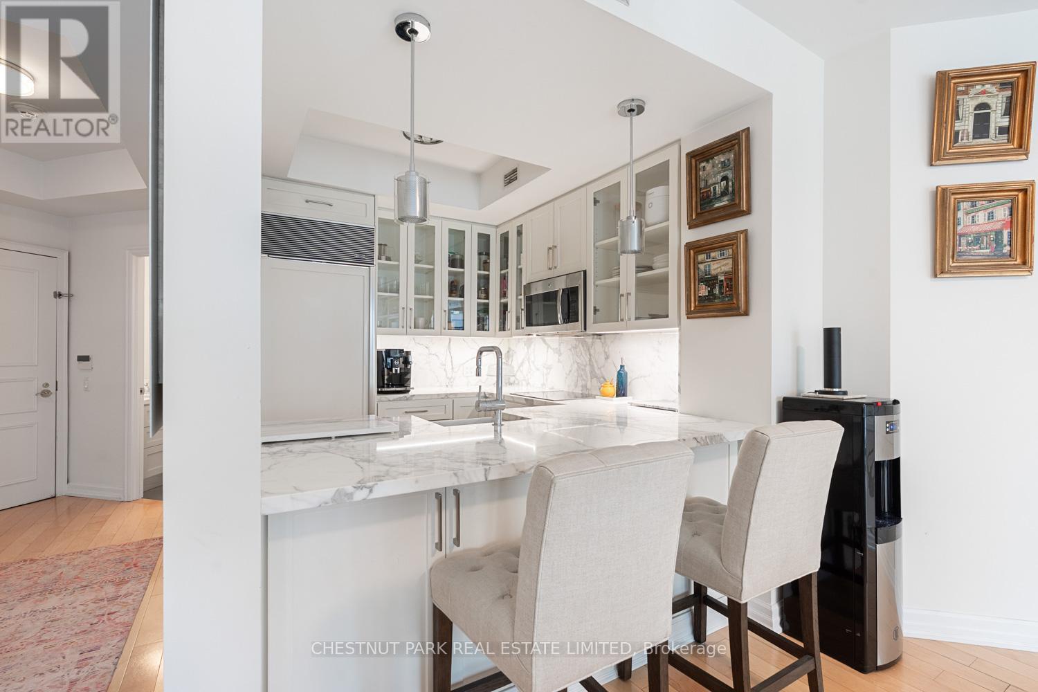 304 - 38 Avenue Road, Toronto (annex), Ontario