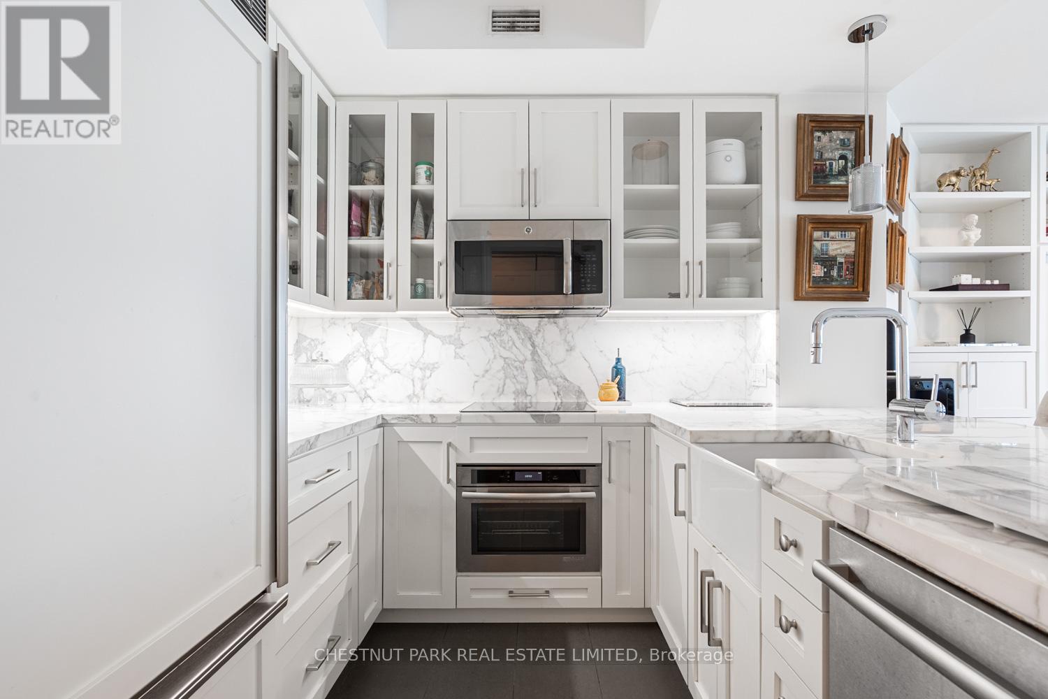 304 - 38 Avenue Road, Toronto (annex), Ontario