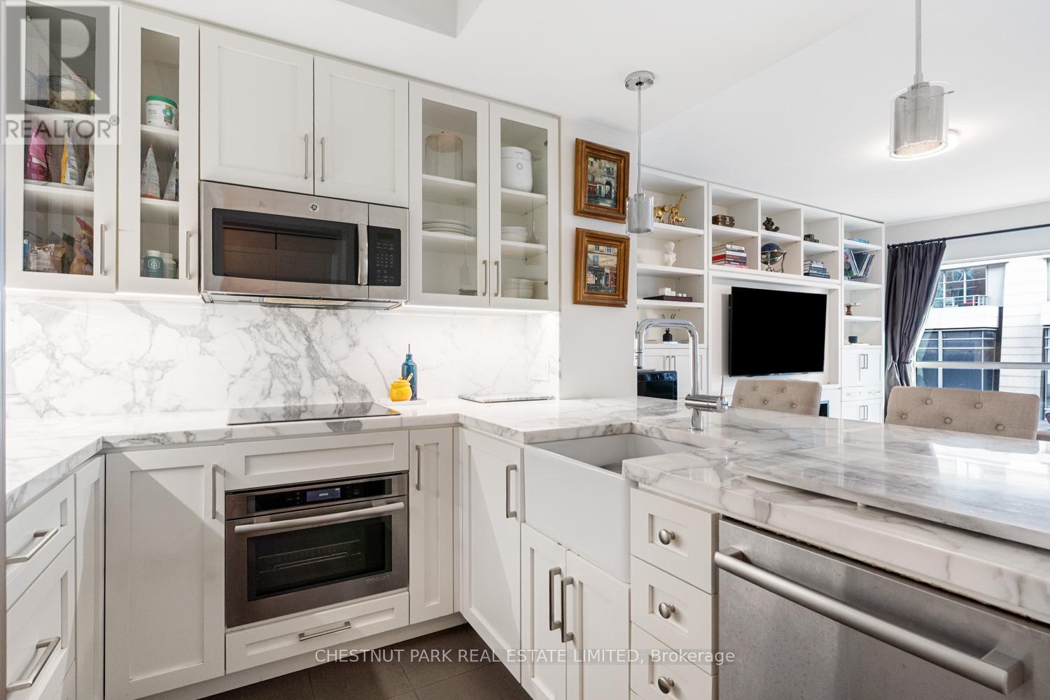 304 - 38 Avenue Road, Toronto (annex), Ontario