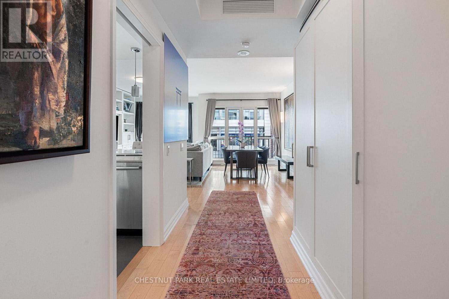 304 - 38 Avenue Road, Toronto (annex), Ontario