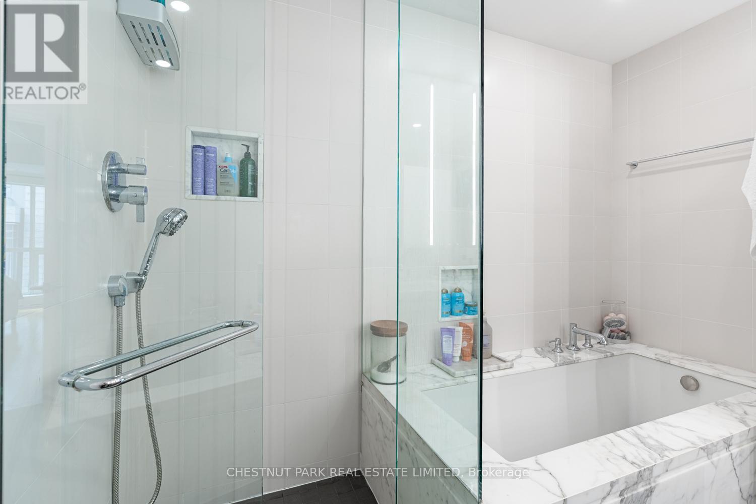 304 - 38 Avenue Road, Toronto (annex), Ontario