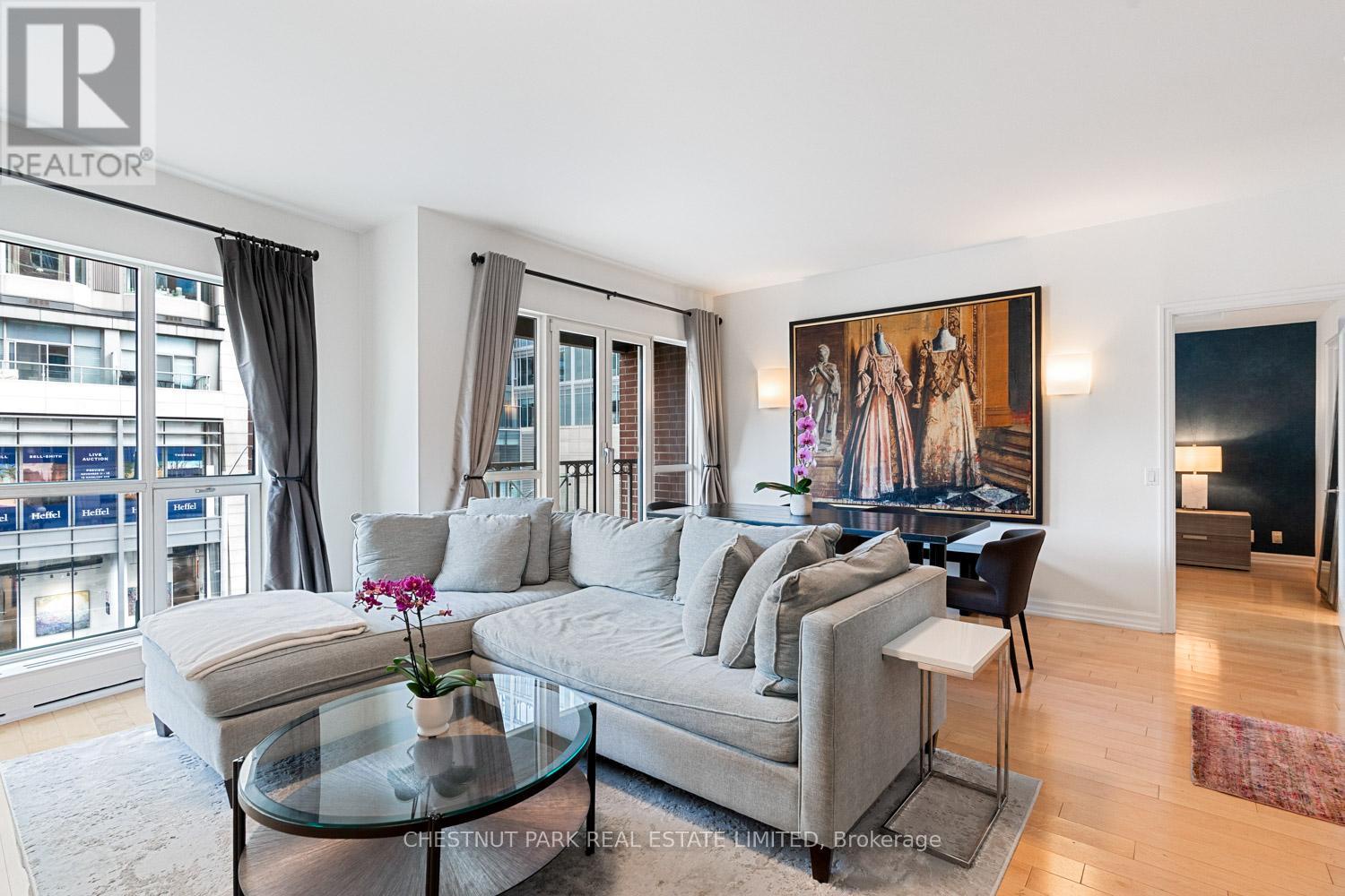 304 - 38 Avenue Road, Toronto (annex), Ontario