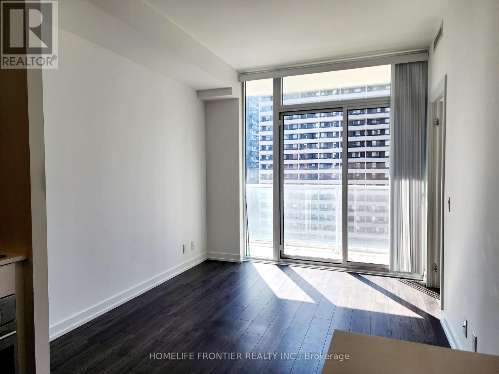 717 - 33 Helendale Avenue, Toronto (yonge-eglinton), Ontario