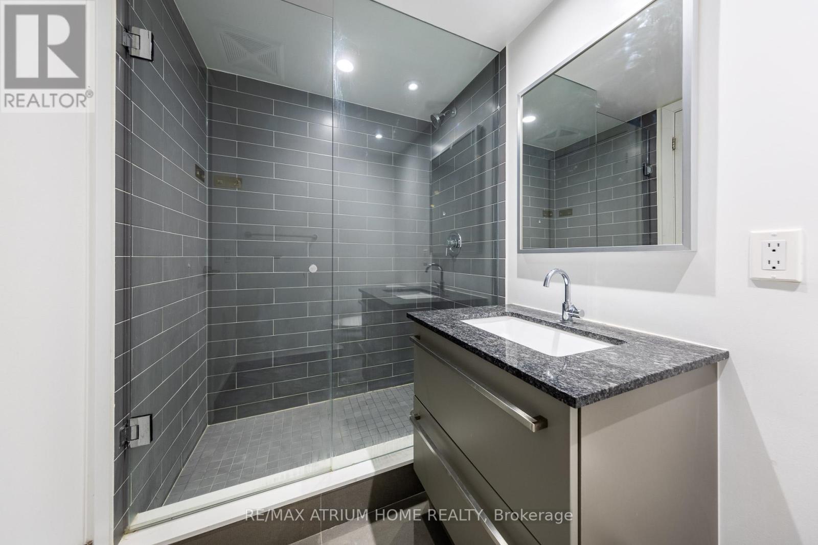 1515 - 120 Varna Drive, Toronto (englemount-lawrence), Ontario