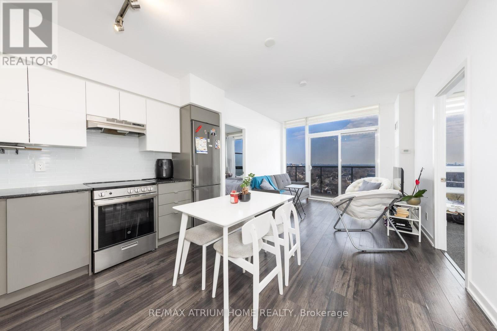 1515 - 120 Varna Drive, Toronto (englemount-lawrence), Ontario