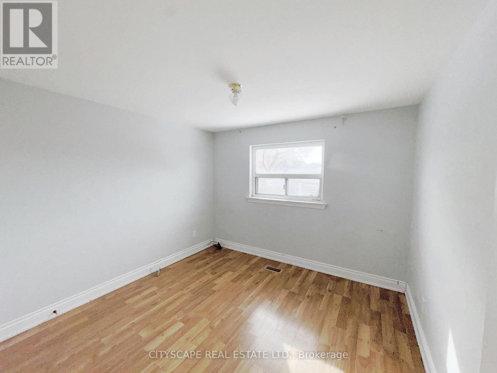 11 Melpham Court, Toronto (west Humber-clairville), Ontario