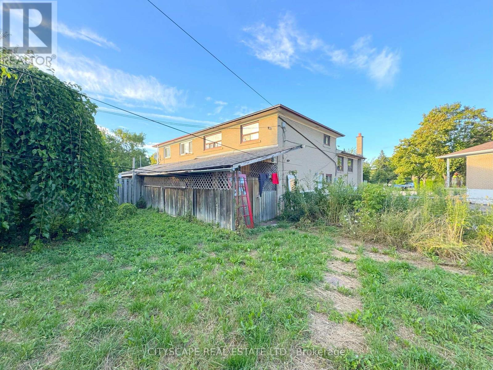 11 Melpham Court, Toronto (west Humber-clairville), Ontario