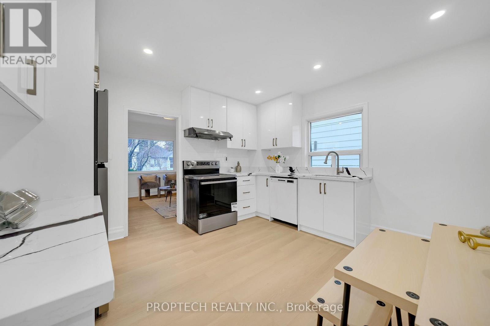 93 Wiley Avenue, Toronto (danforth Village-east York), Ontario