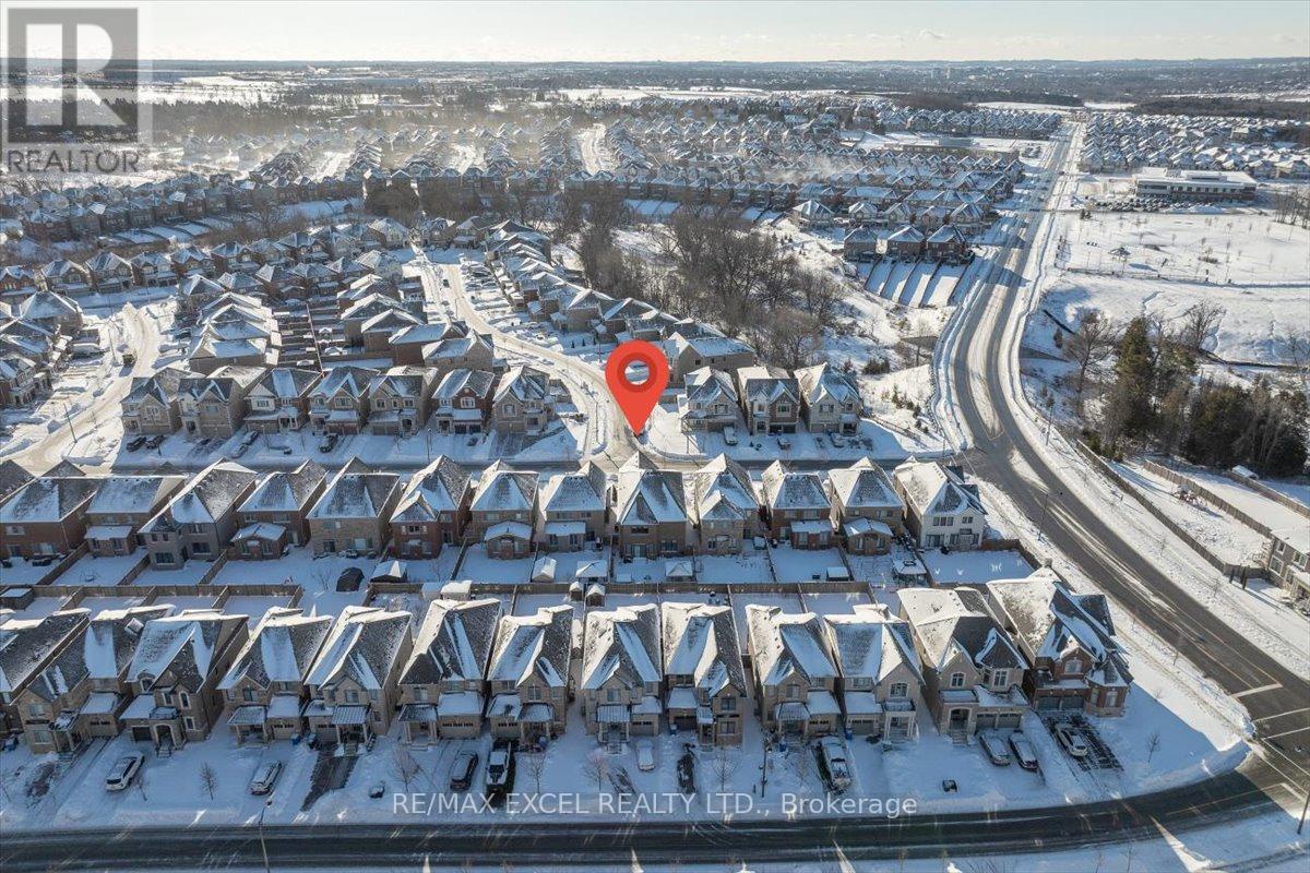 10 Deer Pass Road, East Gwillimbury (sharon), Ontario