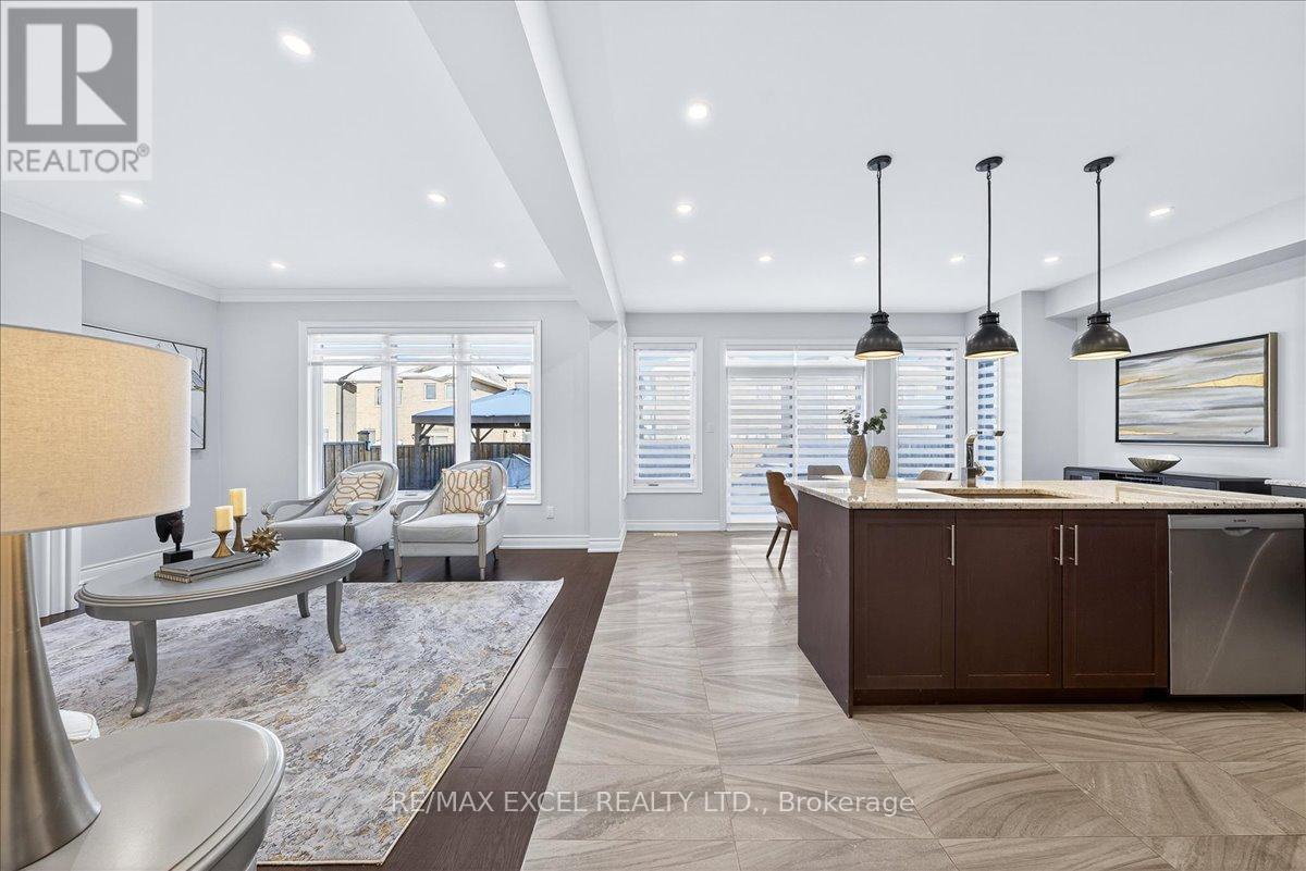 10 Deer Pass Road, East Gwillimbury (sharon), Ontario