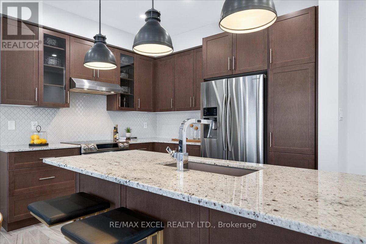 10 Deer Pass Road, East Gwillimbury (sharon), Ontario