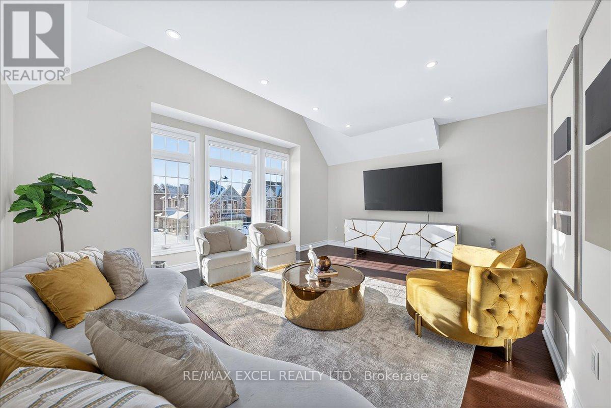 10 Deer Pass Road, East Gwillimbury (sharon), Ontario