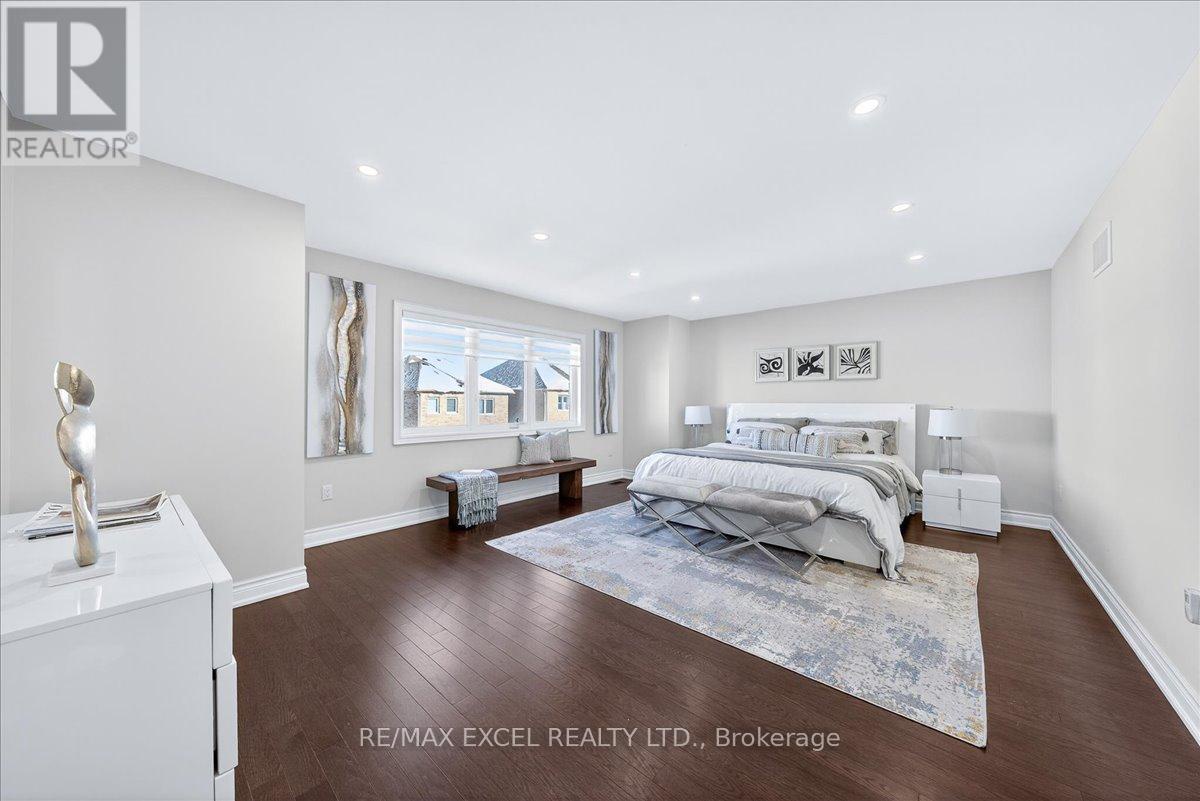 10 Deer Pass Road, East Gwillimbury (sharon), Ontario