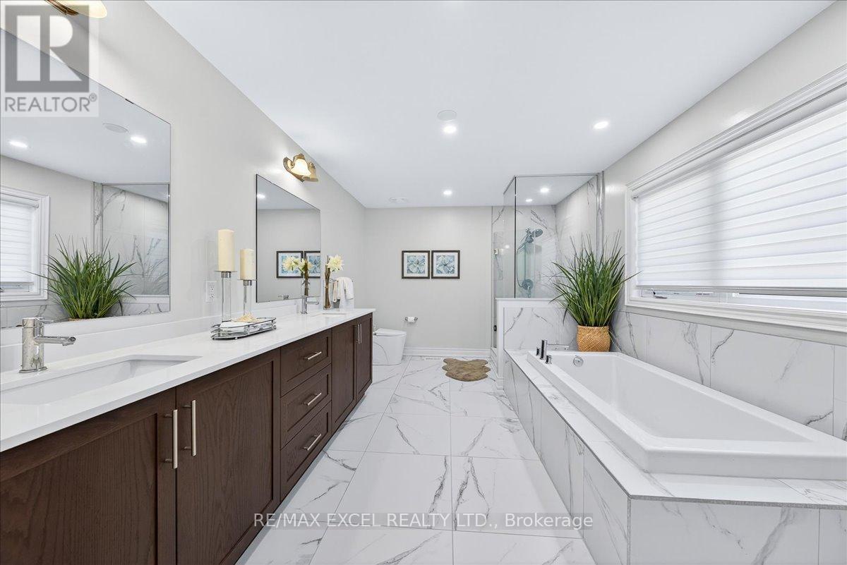 10 Deer Pass Road, East Gwillimbury (sharon), Ontario