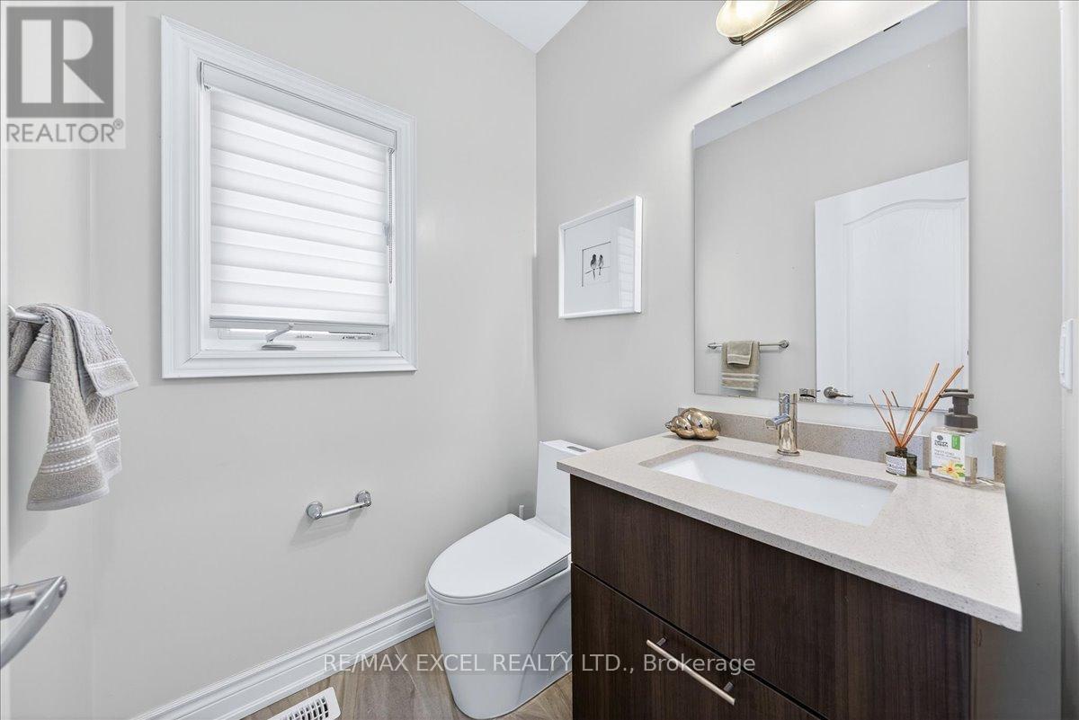 10 Deer Pass Road, East Gwillimbury (sharon), Ontario