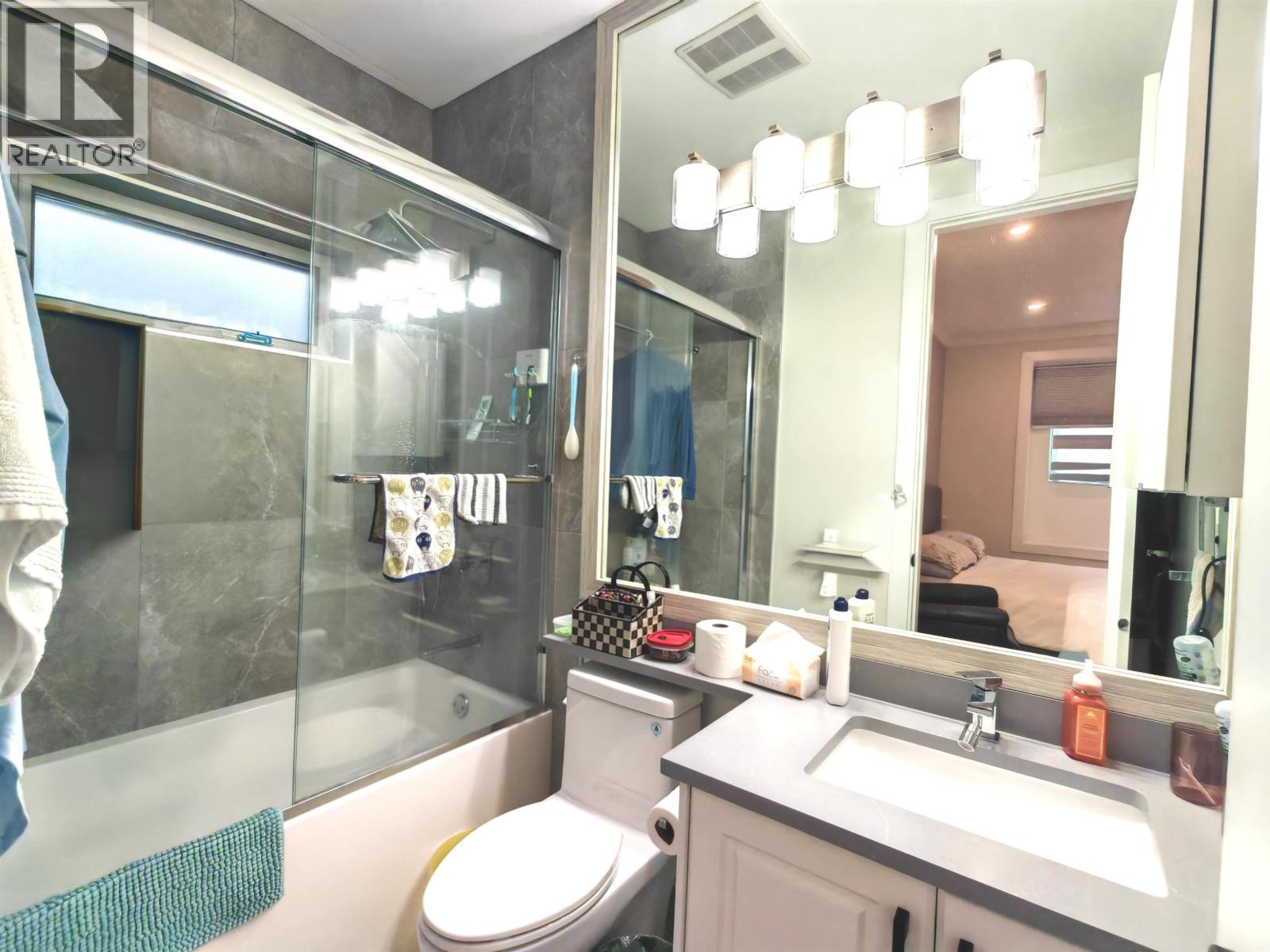 2280 Mclennan Avenue, Richmond, British Columbia