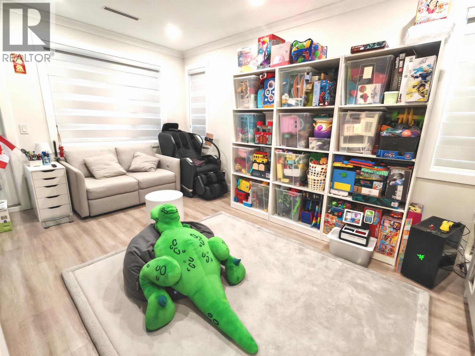 2280 Mclennan Avenue, Richmond, British Columbia