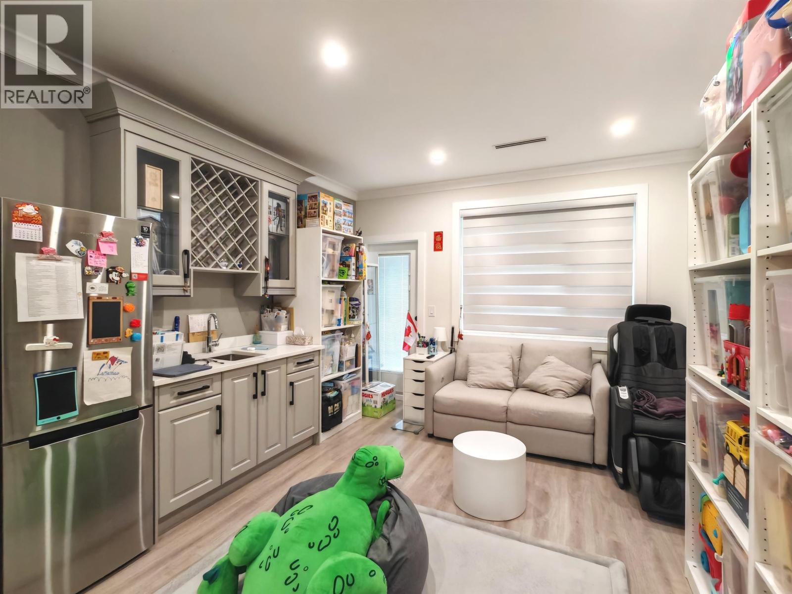 2280 Mclennan Avenue, Richmond, British Columbia