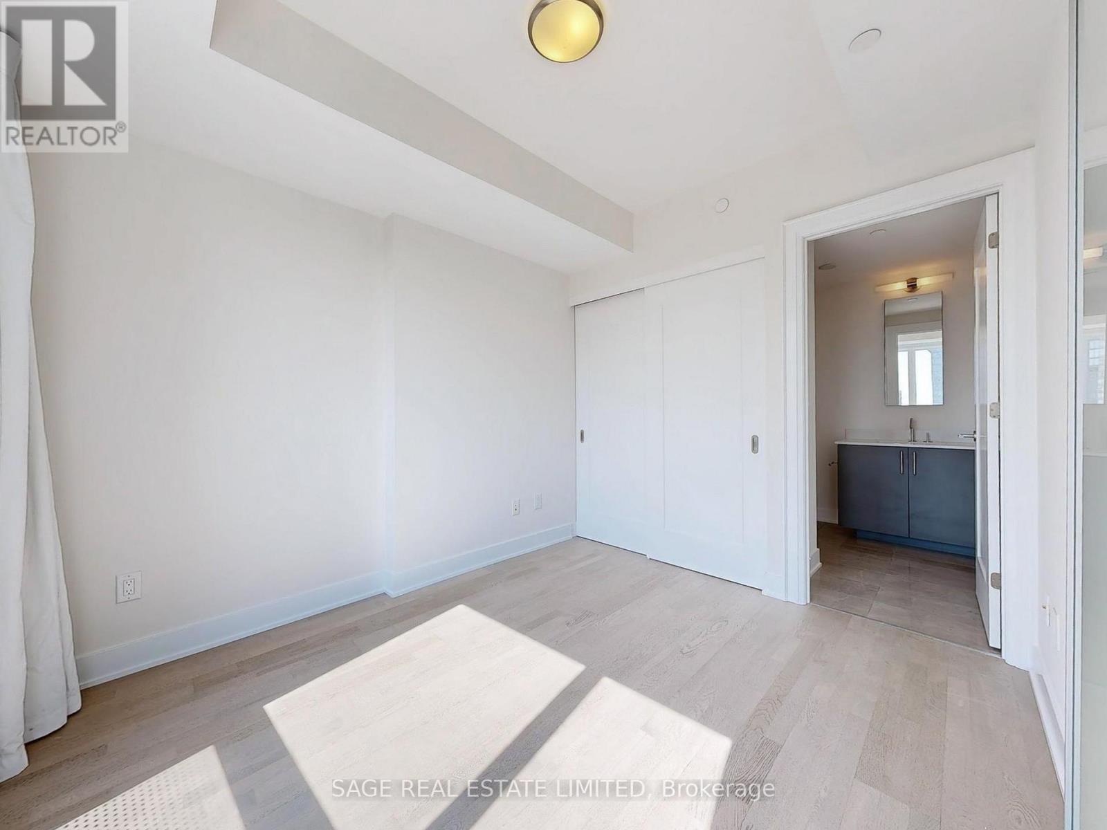 2102 - 88 Cumberland Street, Toronto (annex), Ontario