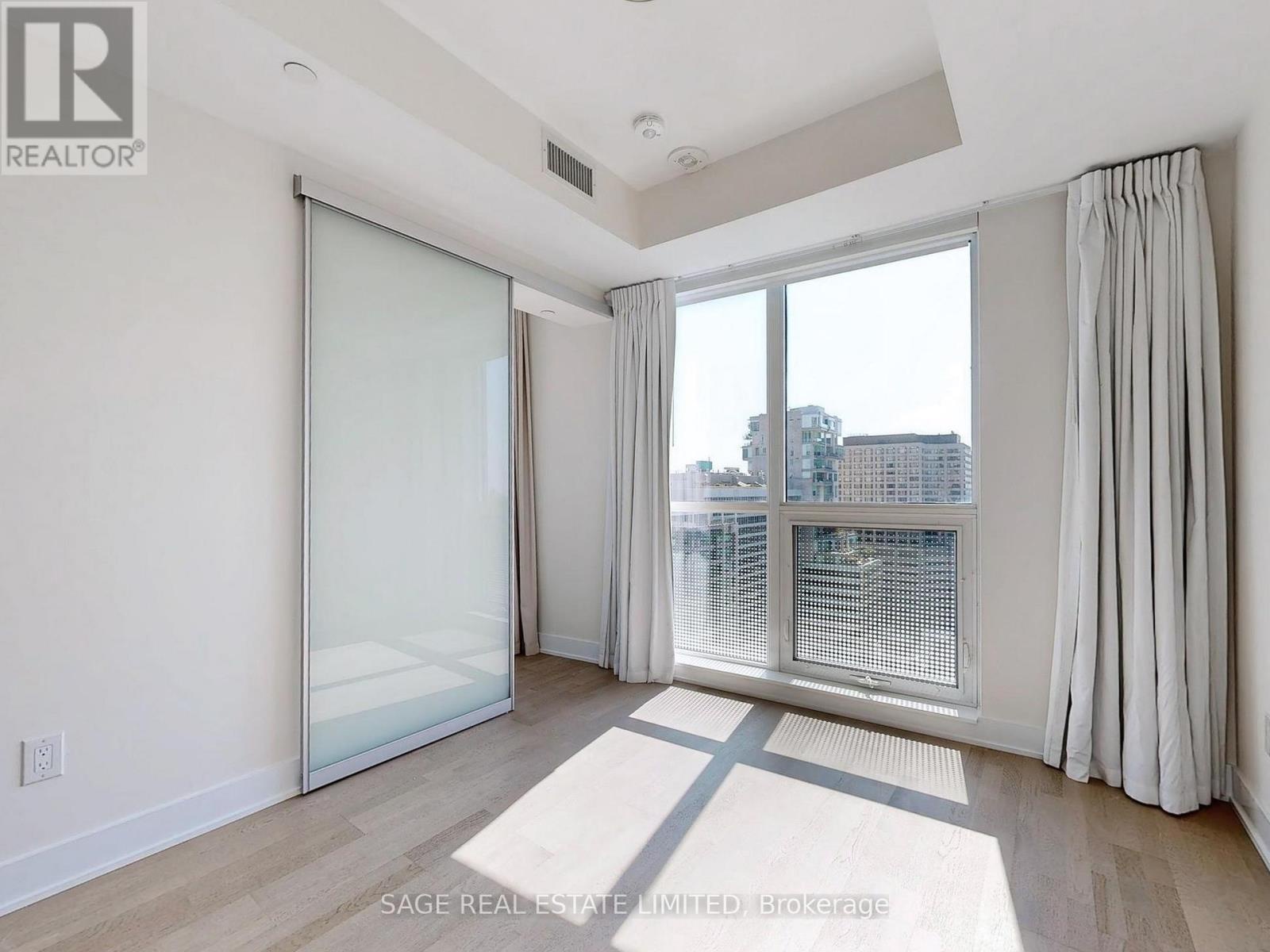 2102 - 88 Cumberland Street, Toronto (annex), Ontario