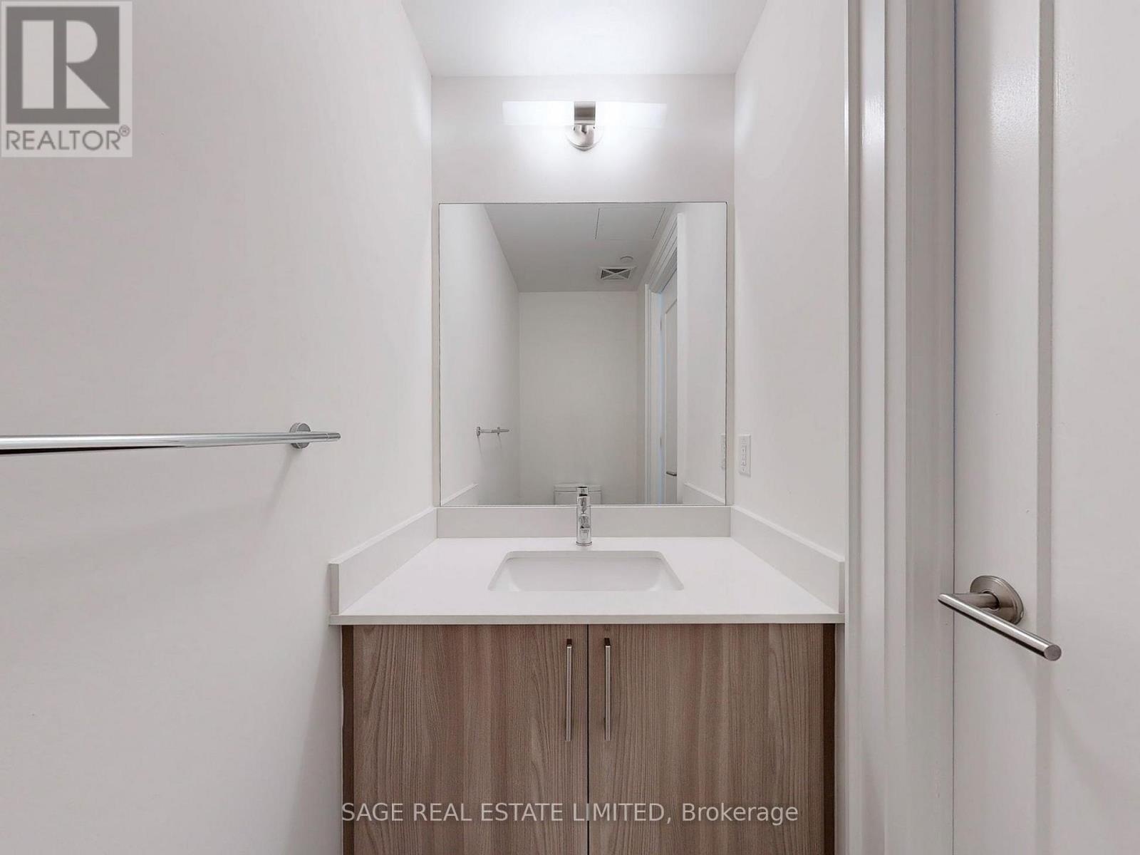 2102 - 88 Cumberland Street, Toronto (annex), Ontario