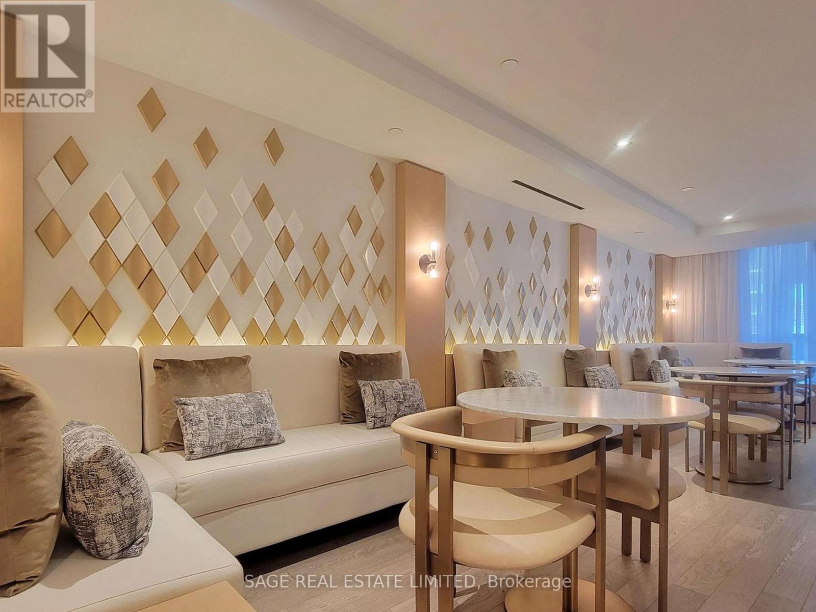 2102 - 88 Cumberland Street, Toronto (annex), Ontario