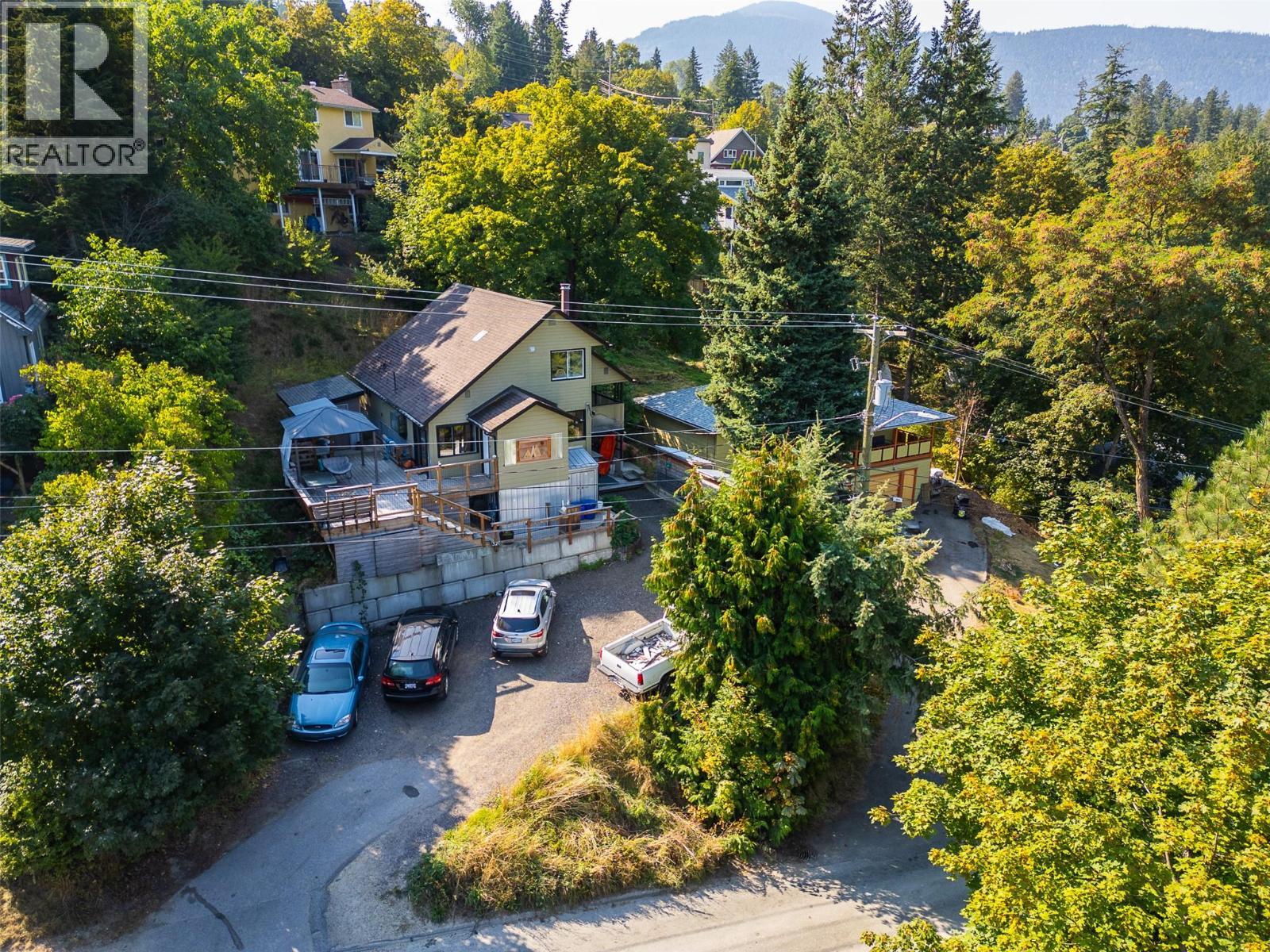 320 Chatham Street, Nelson, British Columbia